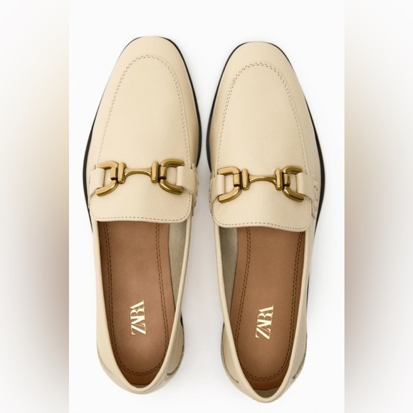 NWT. Zara Cream Soft Leather Loafers with Metal Buckle. Size 8. - Picture 4 of 10